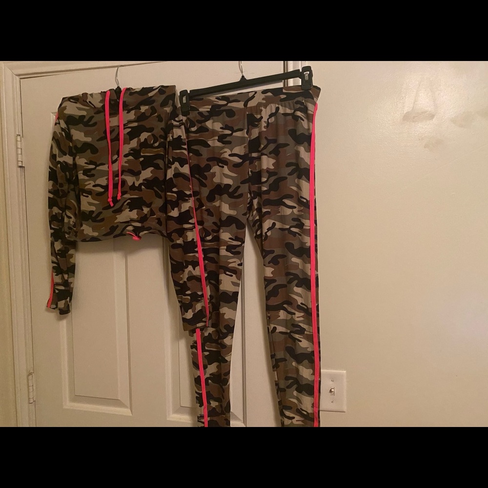 Two piece set